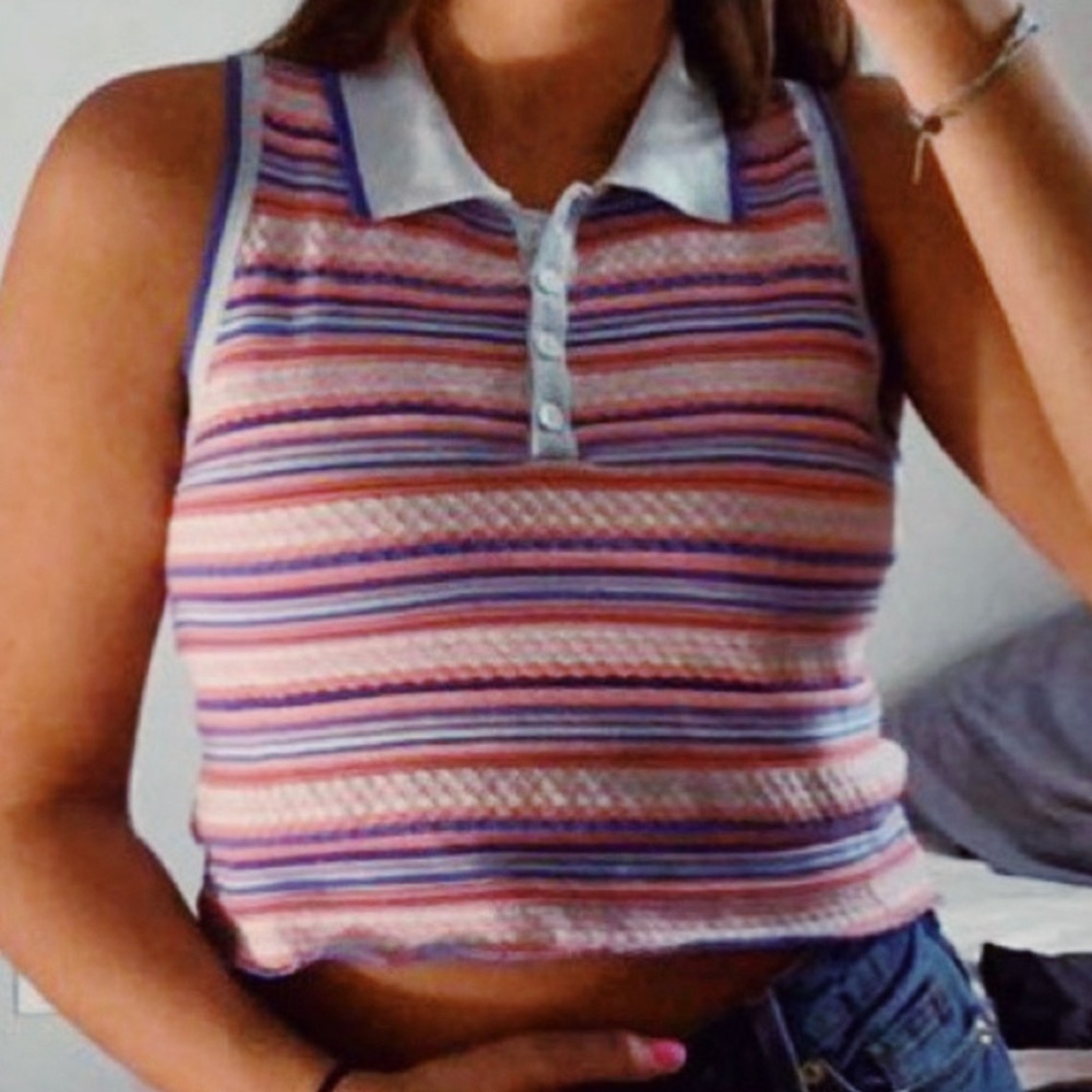 Colorful collard striped crop tank top!